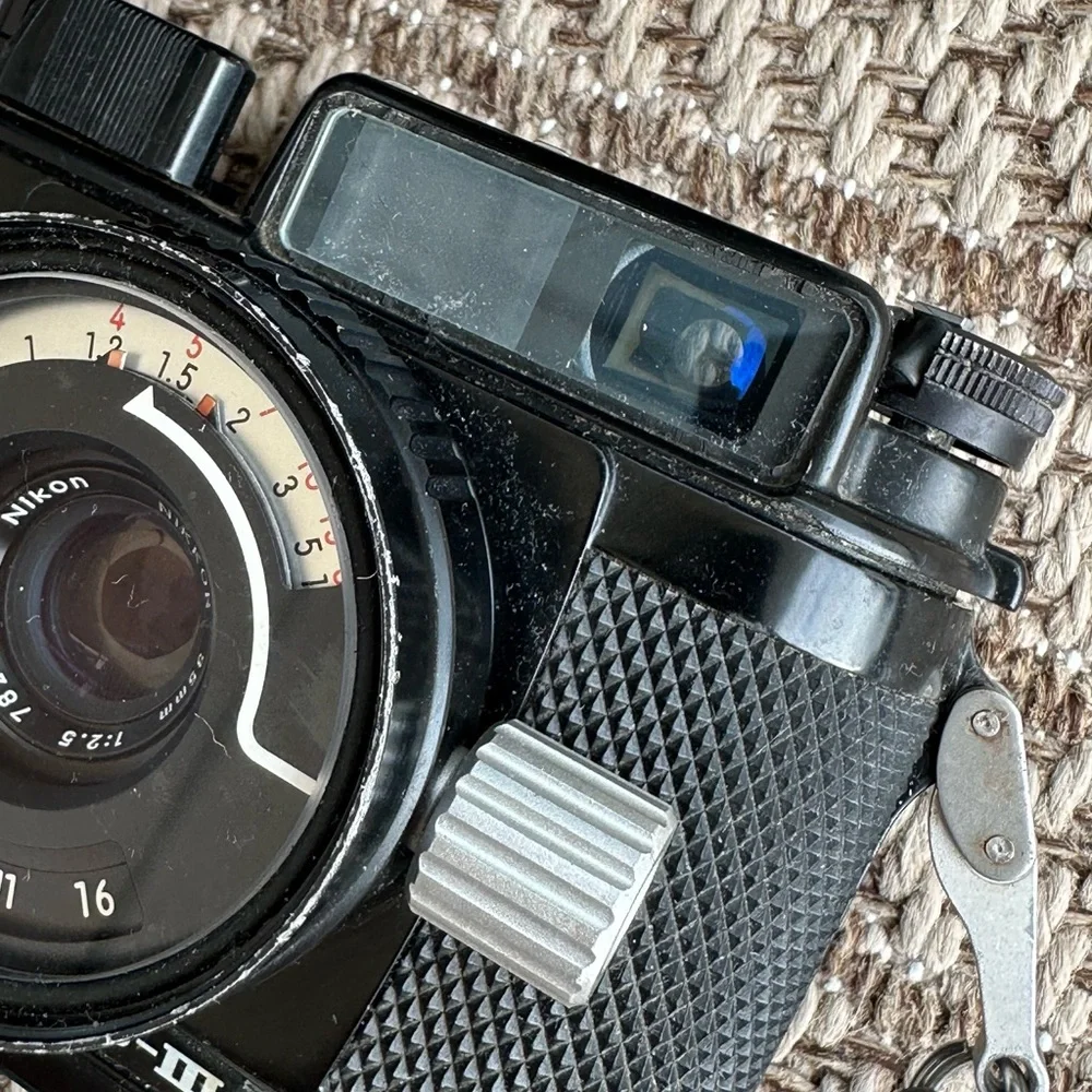 Lot of Nikonos underwater film camera and lenses